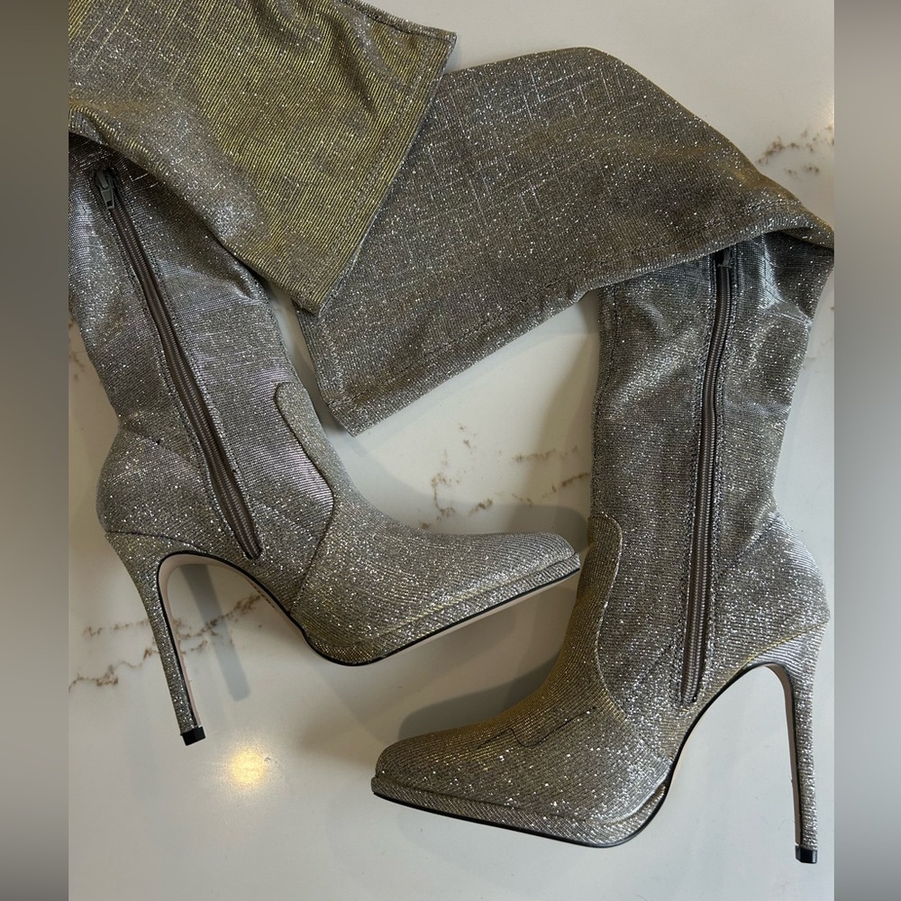 Shoe Dazzle Lequisha Silver Glitter High Heel Boots size 8 NEW